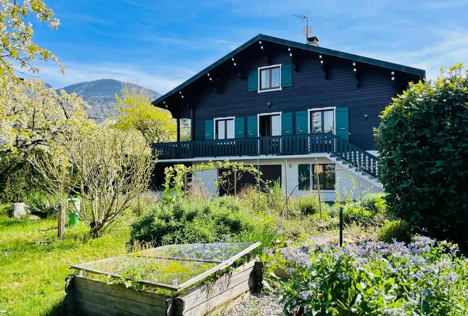 Chalet Entre Lac Et Montagnes Lugrin